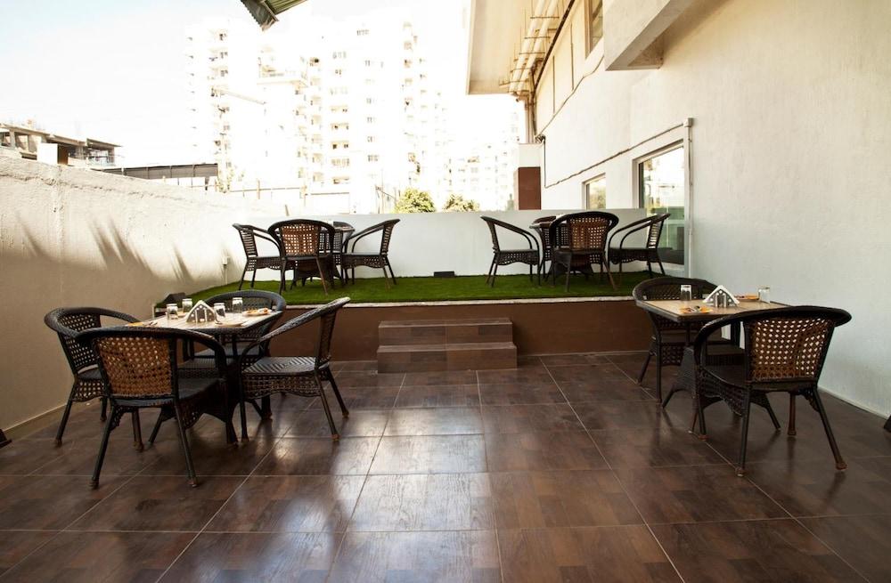 Octave Hotel & Spa - Sarjapur Road Bangalore Exterior foto