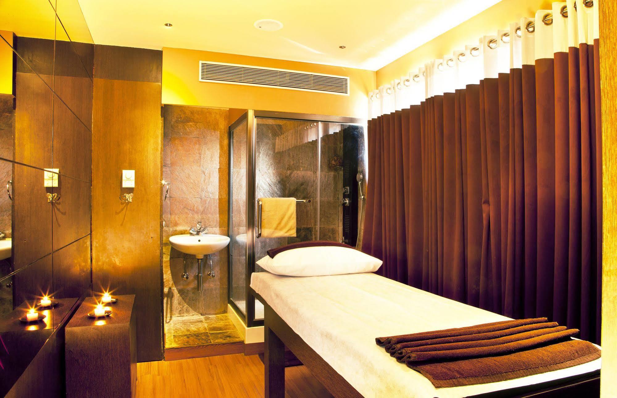 Octave Hotel & Spa - Sarjapur Road Bangalore Exterior foto